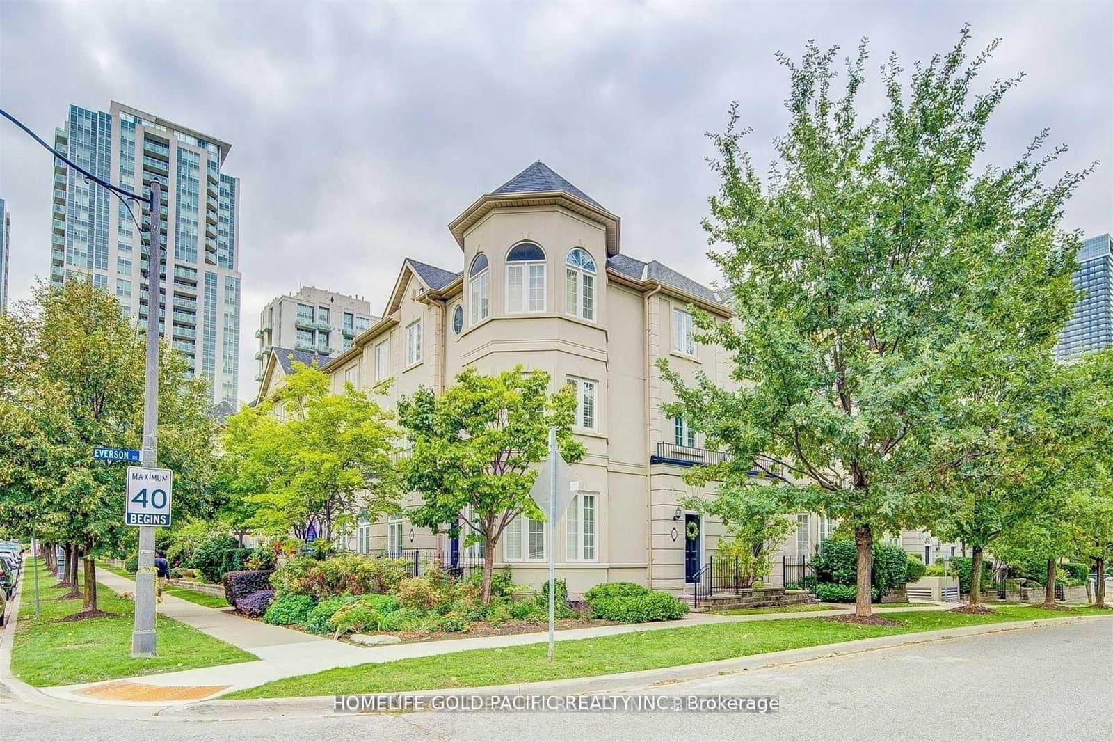 16 Humberstone Drive, Unit 110