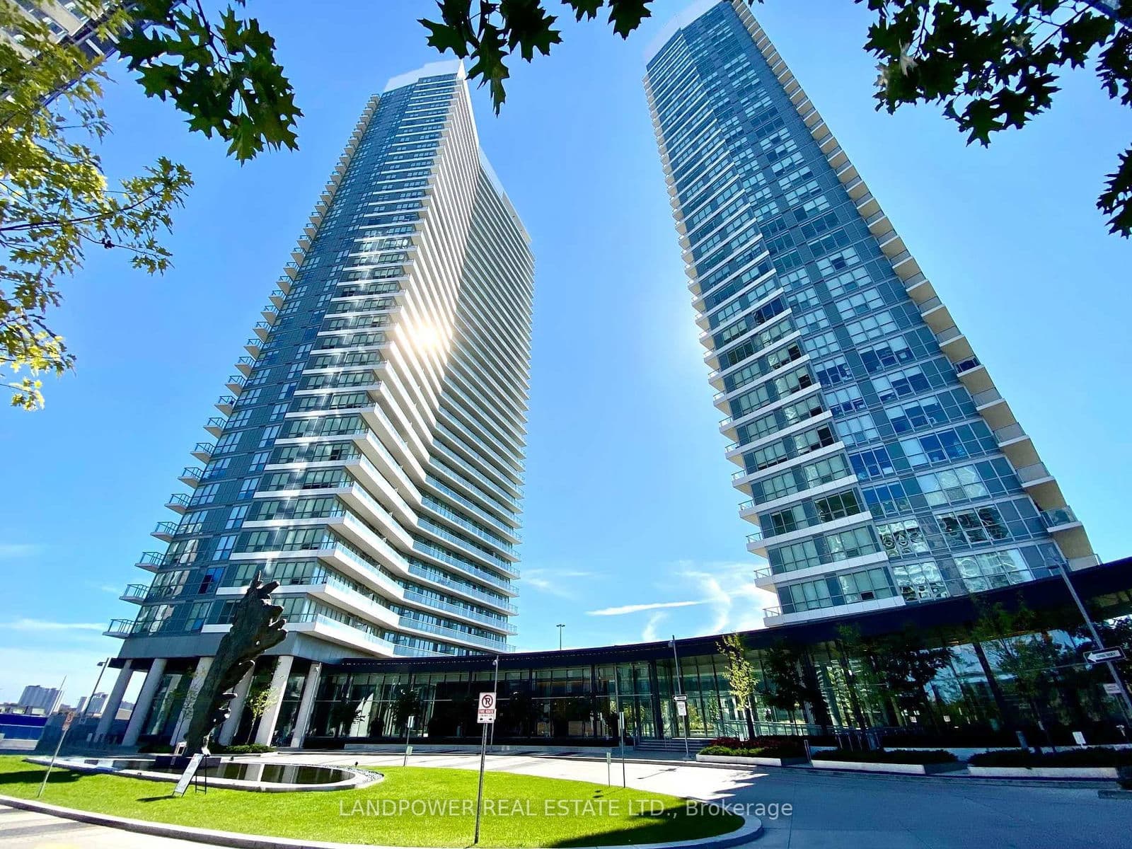 #PH 10 - 115 McMahon Drive