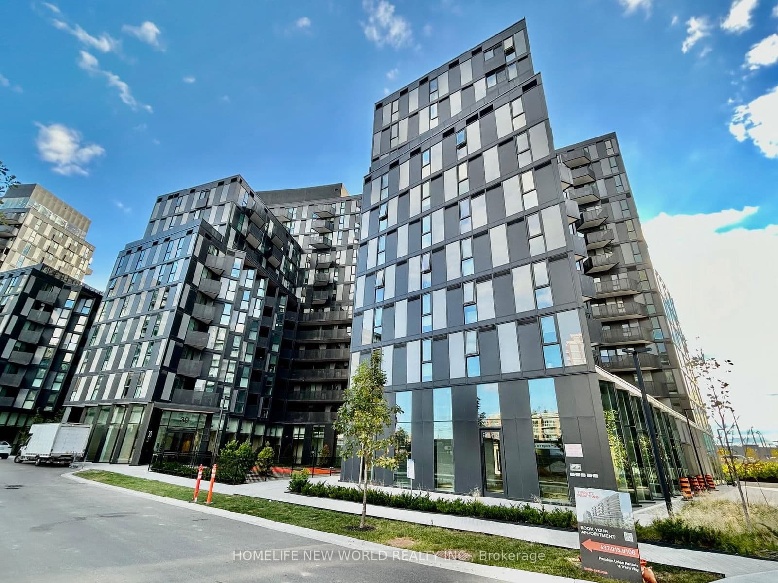 #611 - 30 Tretti Way