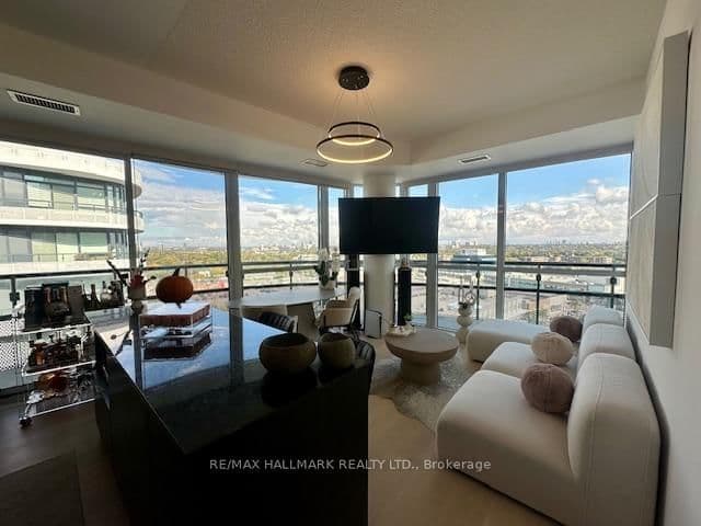 99 The Donway, Unit 1009