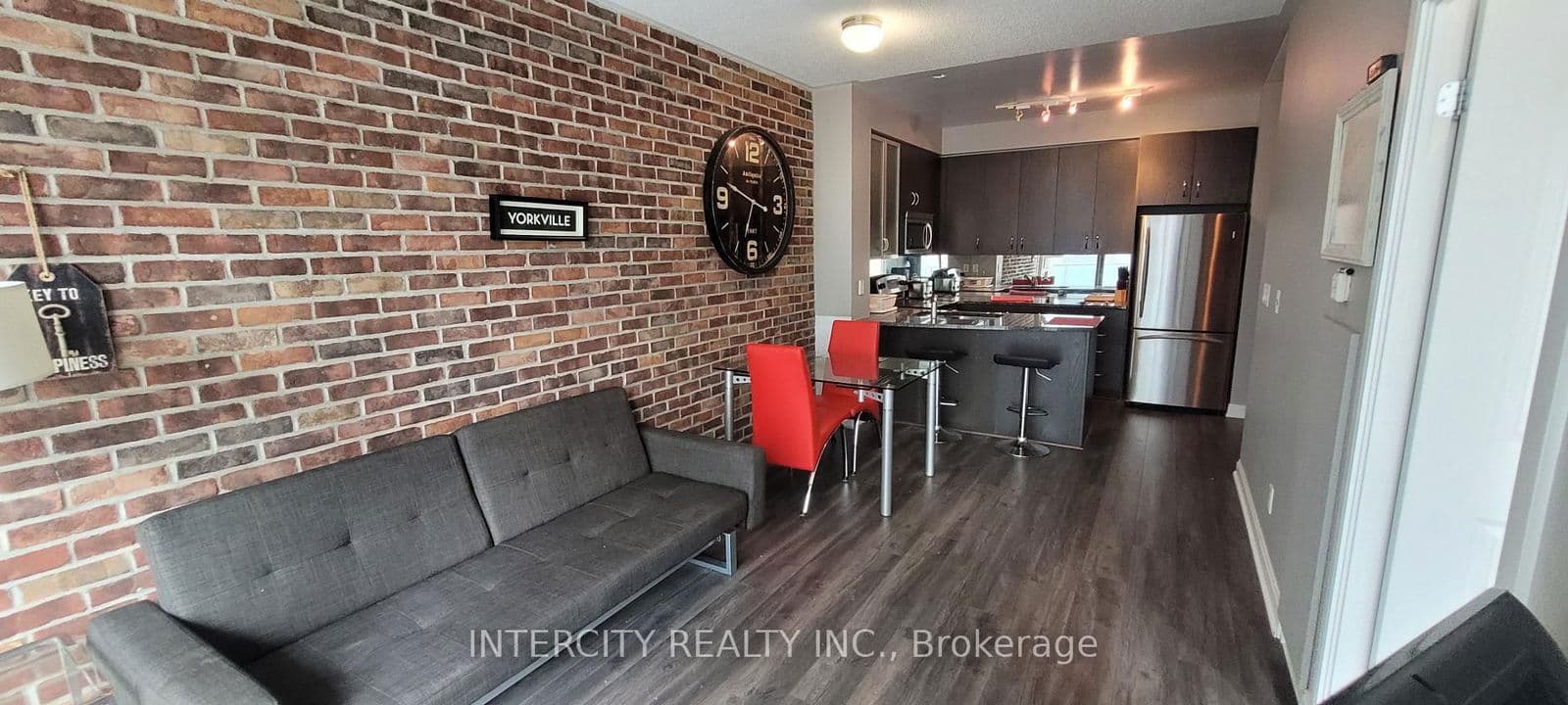 #403 - 18 Yorkville Avenue