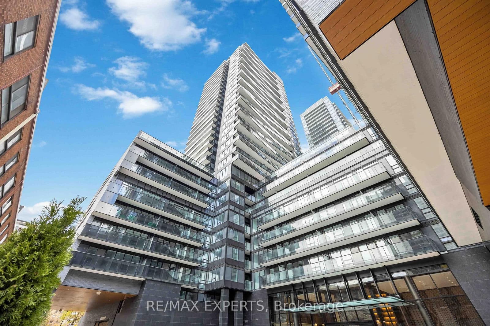 127 Broadway Avenue, Unit 502