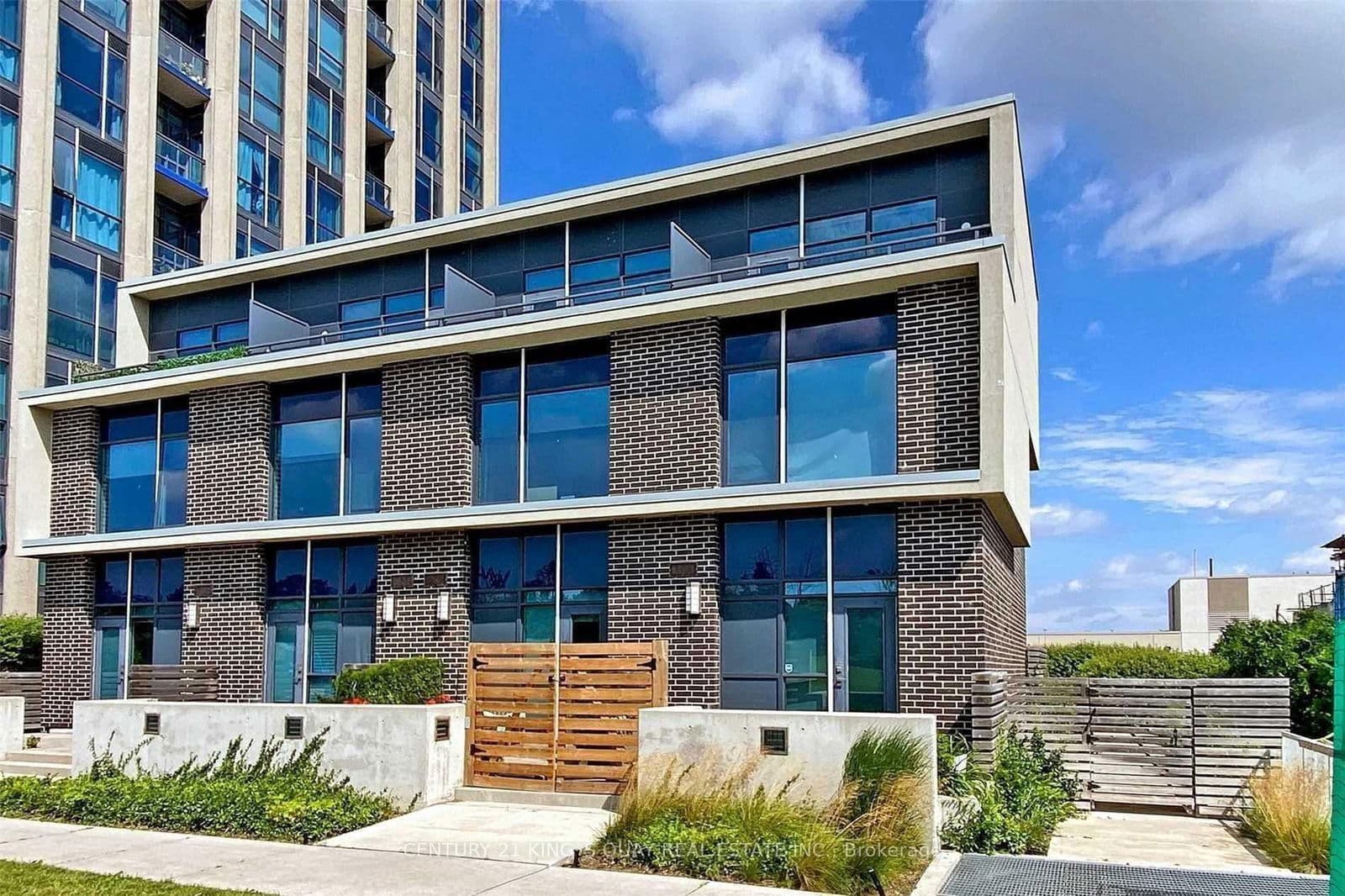 75 The Donway Way W, Unit 107