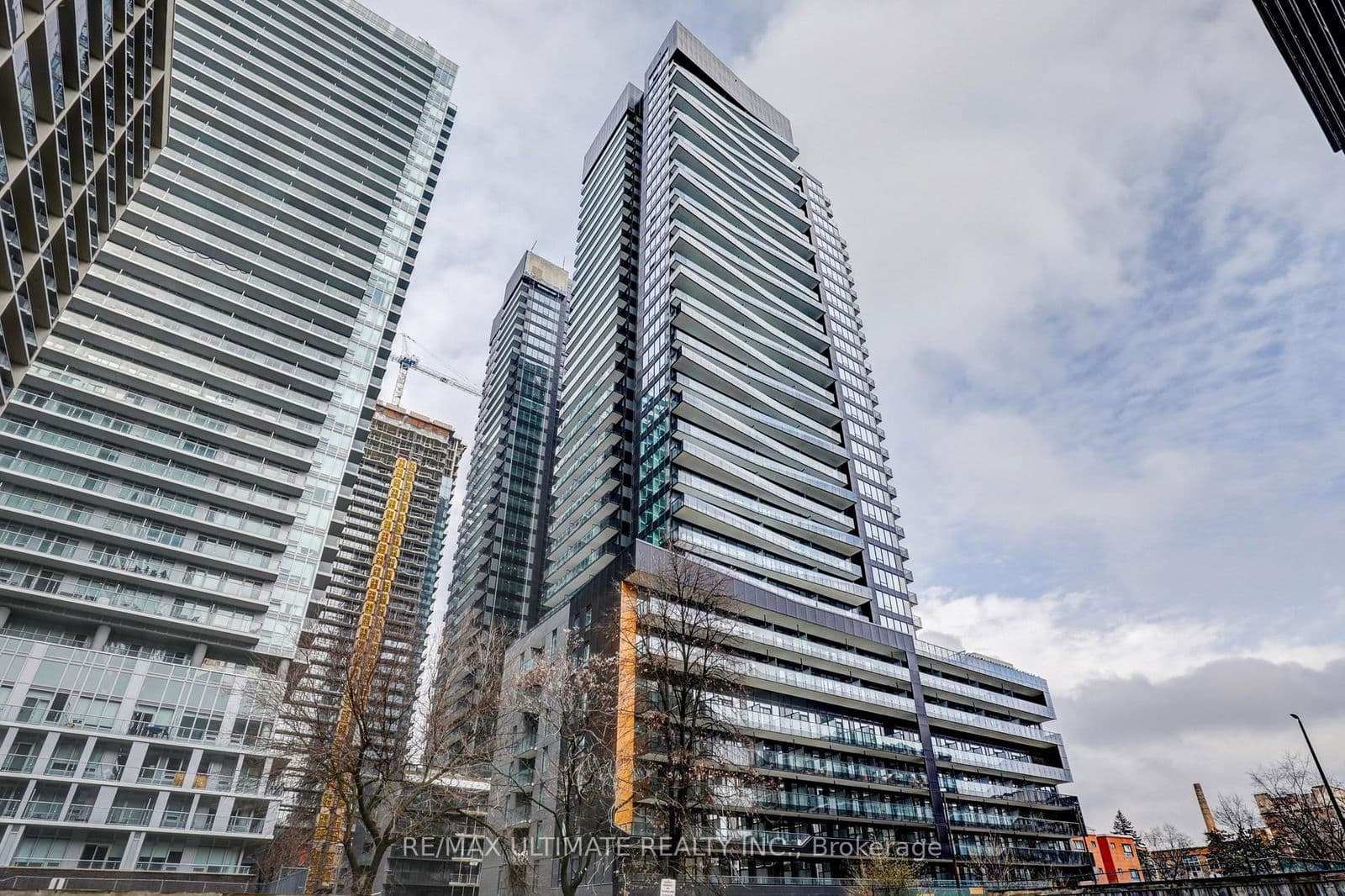 117 Broadway Avenue, Unit 704