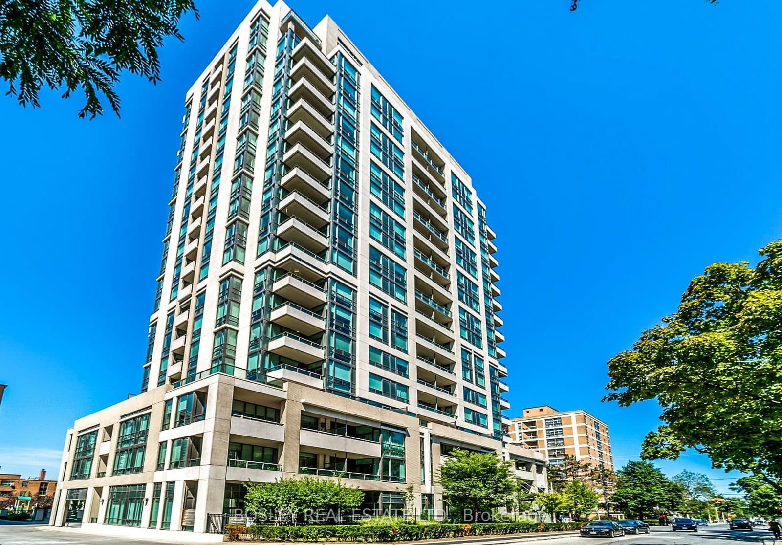 88 Broadway Avenue, Unit 711