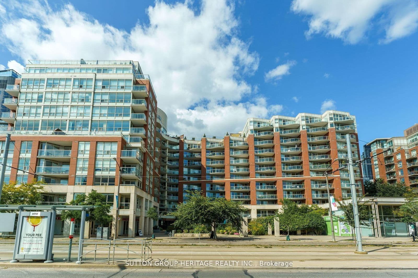 #126 - 550 Queens Quay W