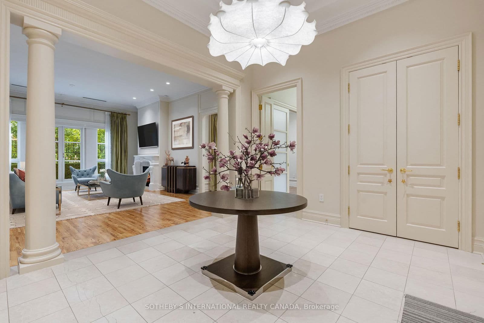 1 Post Road, Unit 108