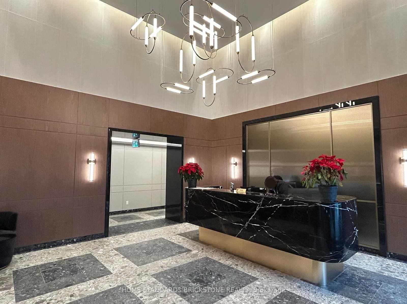 6 Greenbriar Road, Unit 221