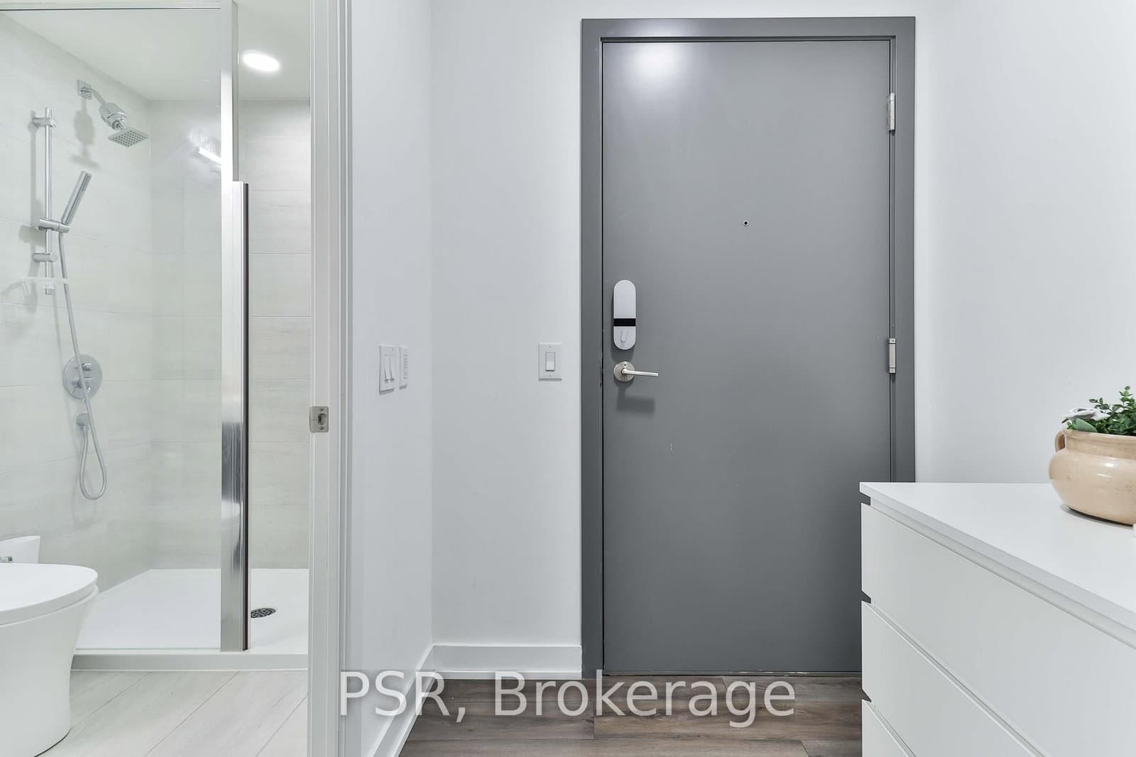 9 Tecumseth Street, Unit 424