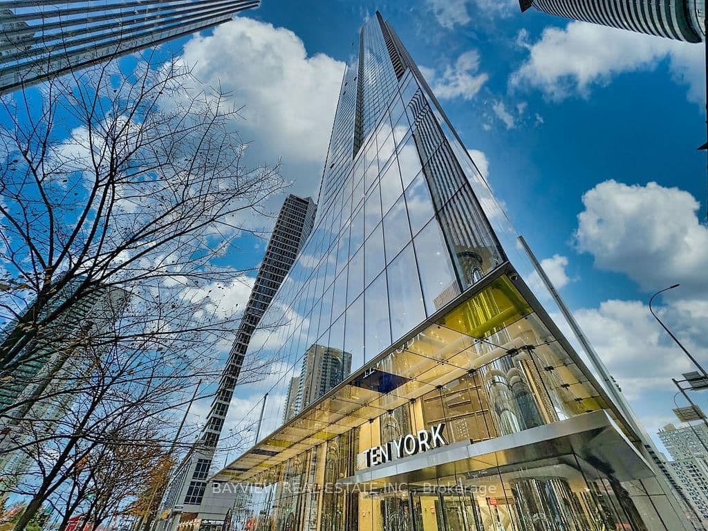 #4110 - 10 York Street