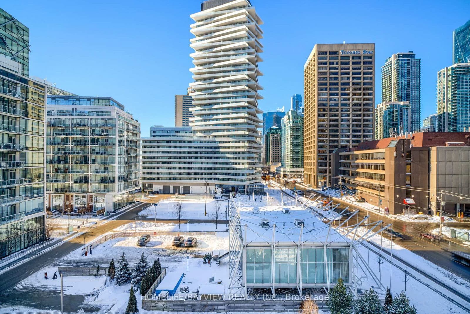 #308 - 39 Queens Quay E