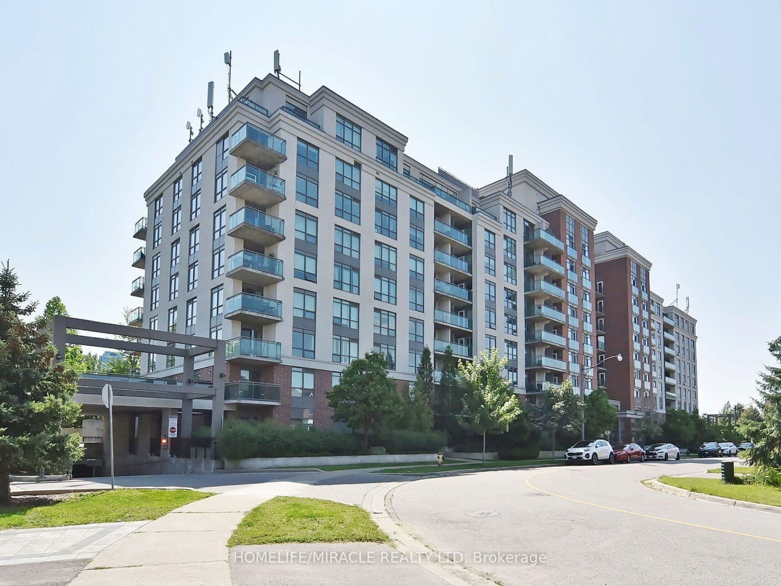 #519 - 120 Dallimore Circle