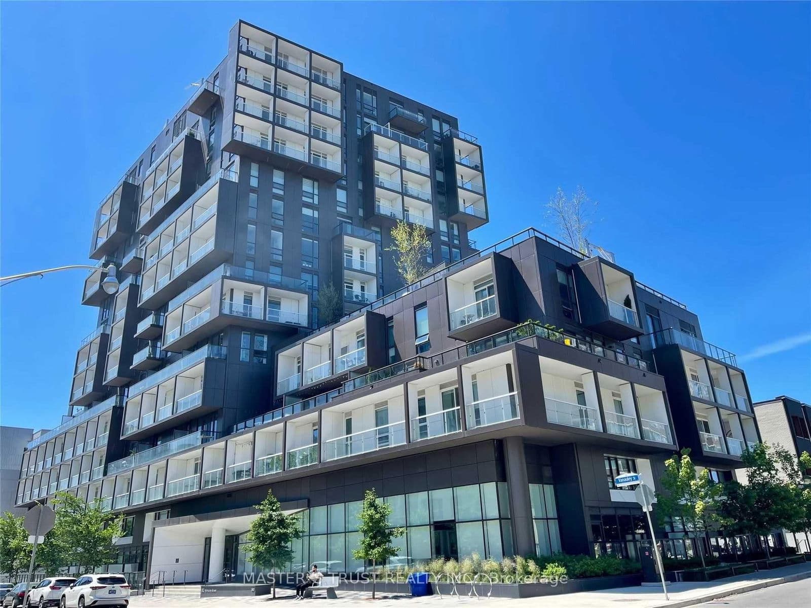 80 vanauley Street S, Unit 1201