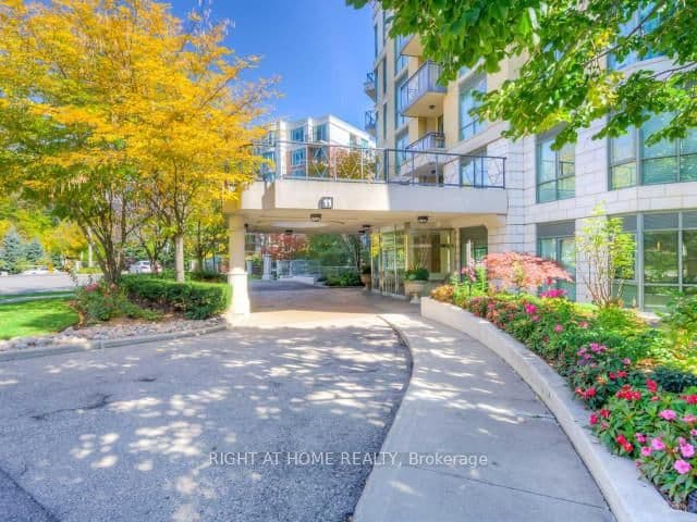 11 William Carson Crescent, Unit 216