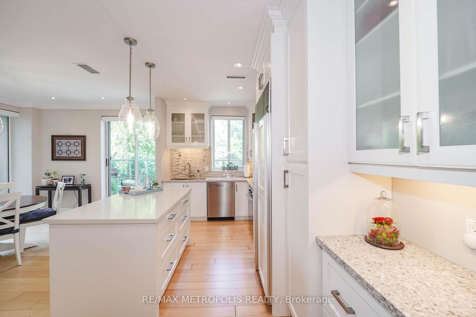 #201 - 1 Watergarden Way