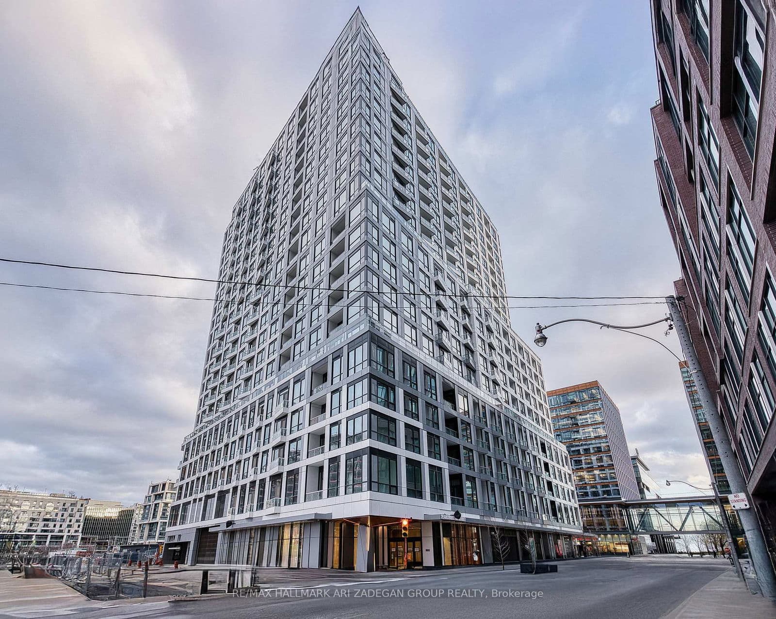 15 Richardson Street, Unit 1206