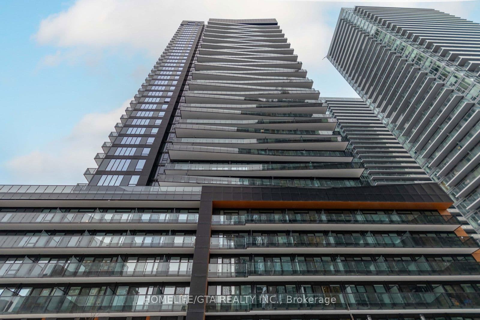 117 Broadway Avenue, Unit 1608