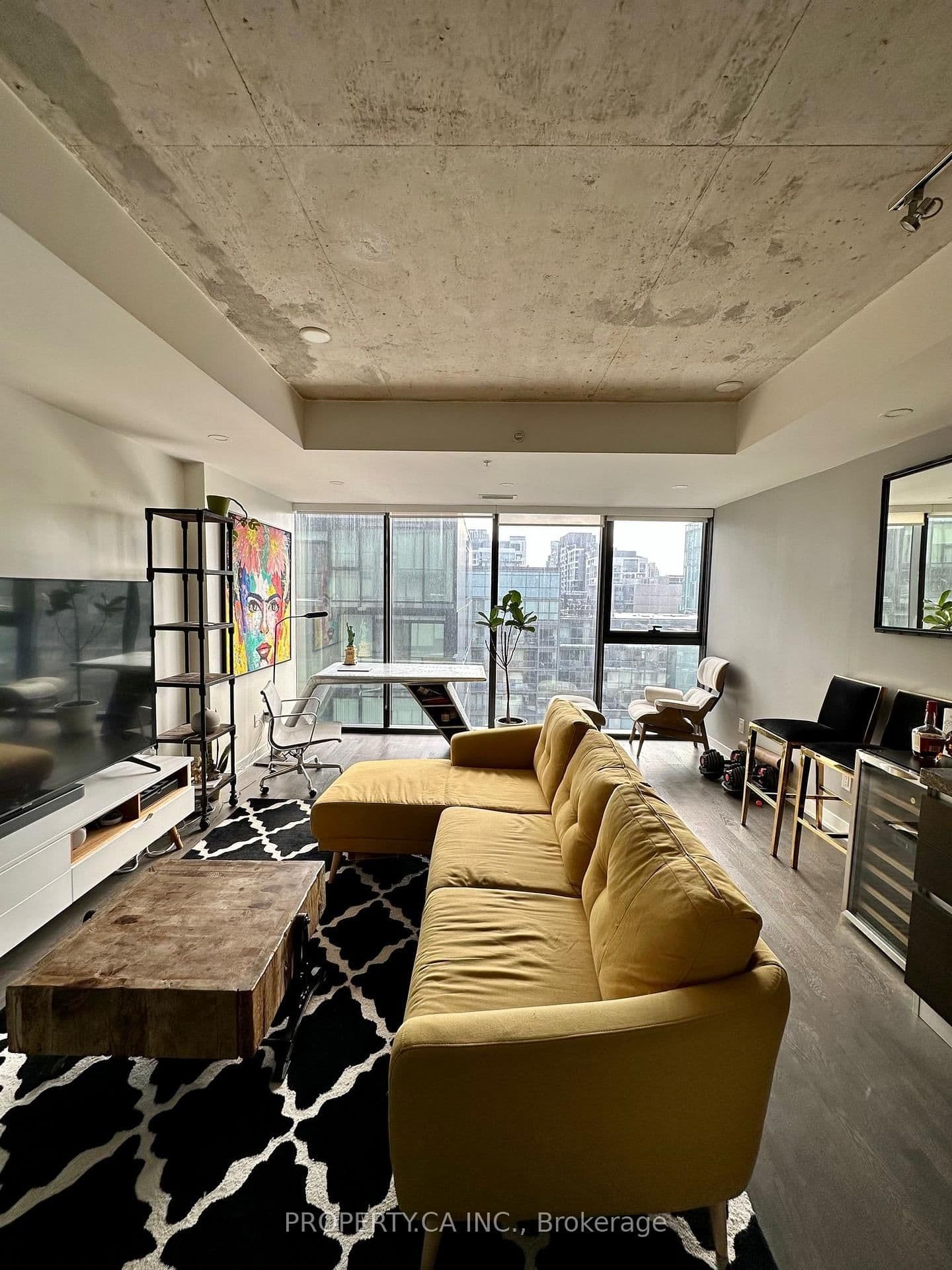 629 King Street W, Unit 1010