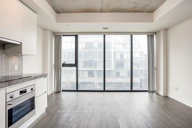 629 King Street W, Unit 322