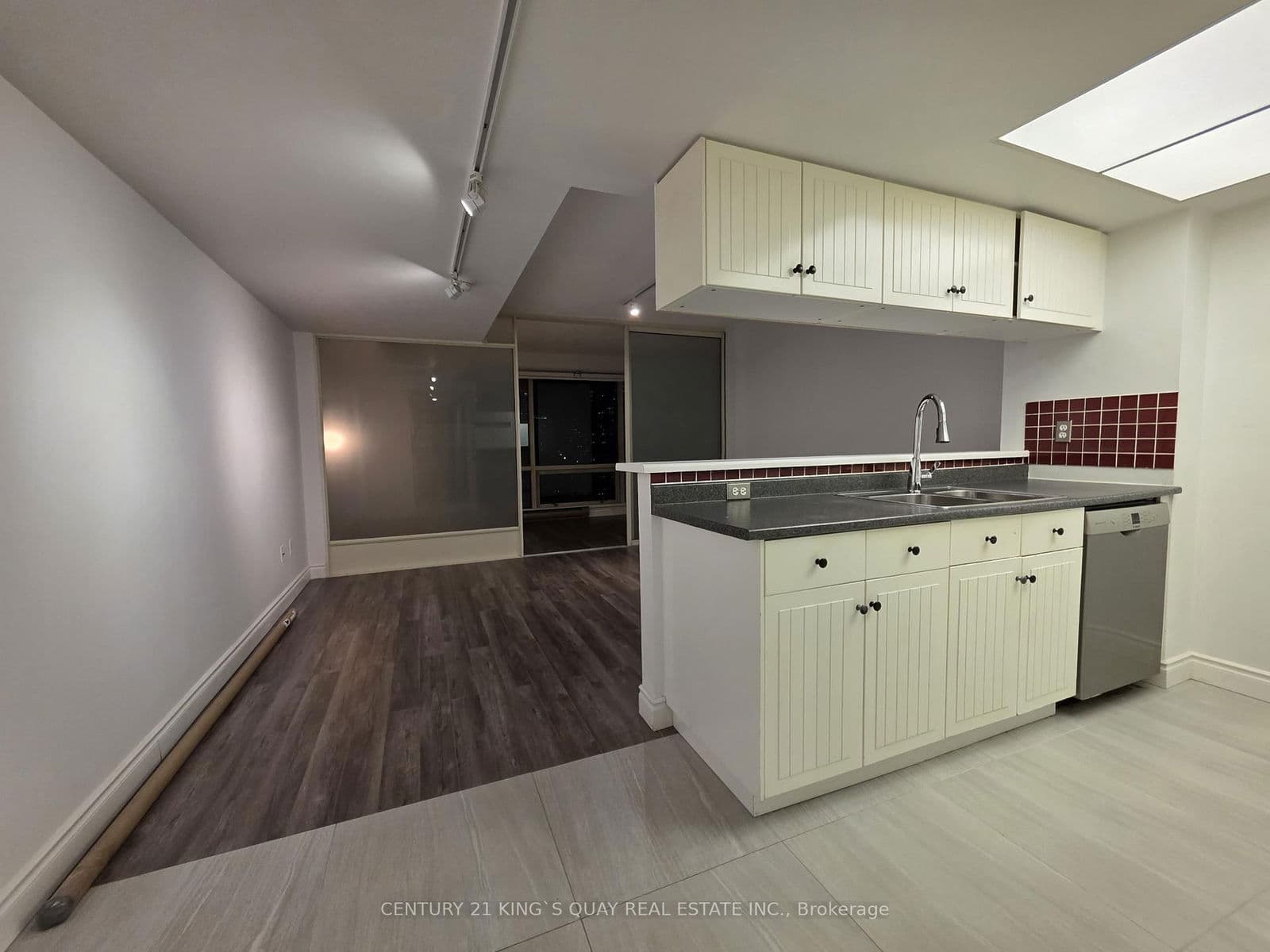 #2513 - 1001 Bay Street