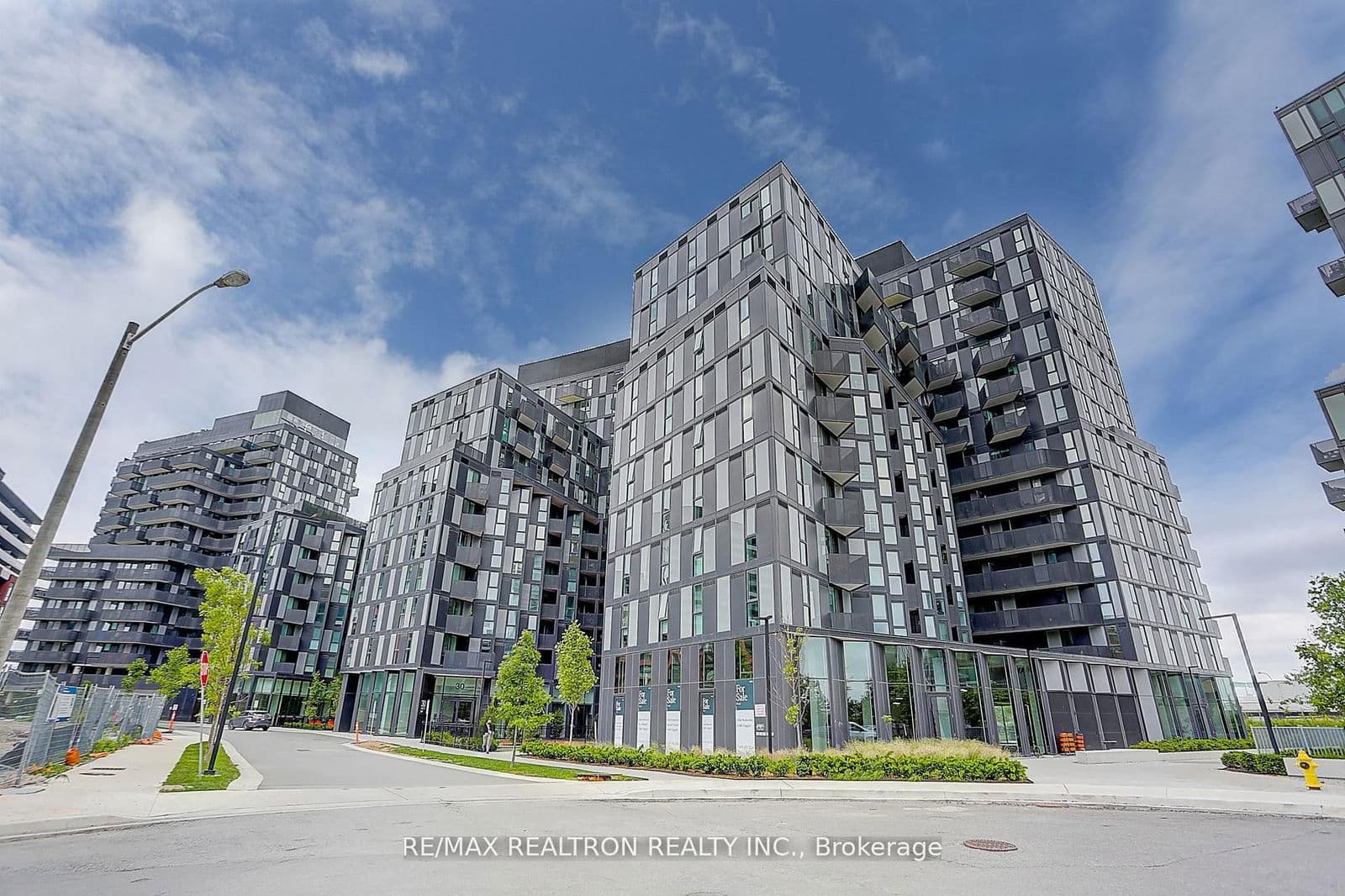 #602 - 30 Tretti Way