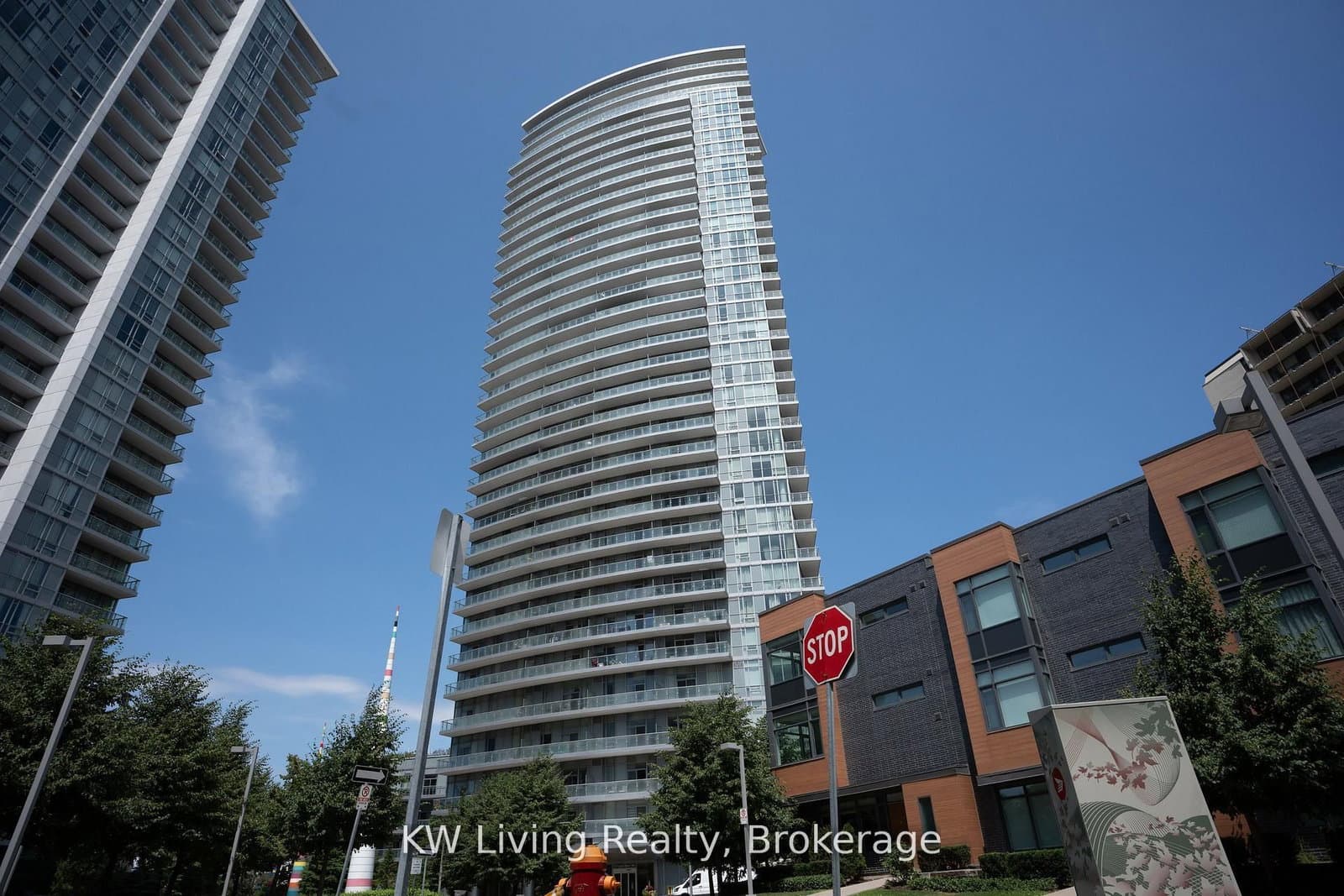 #2506 - 70 Forest Manor Road