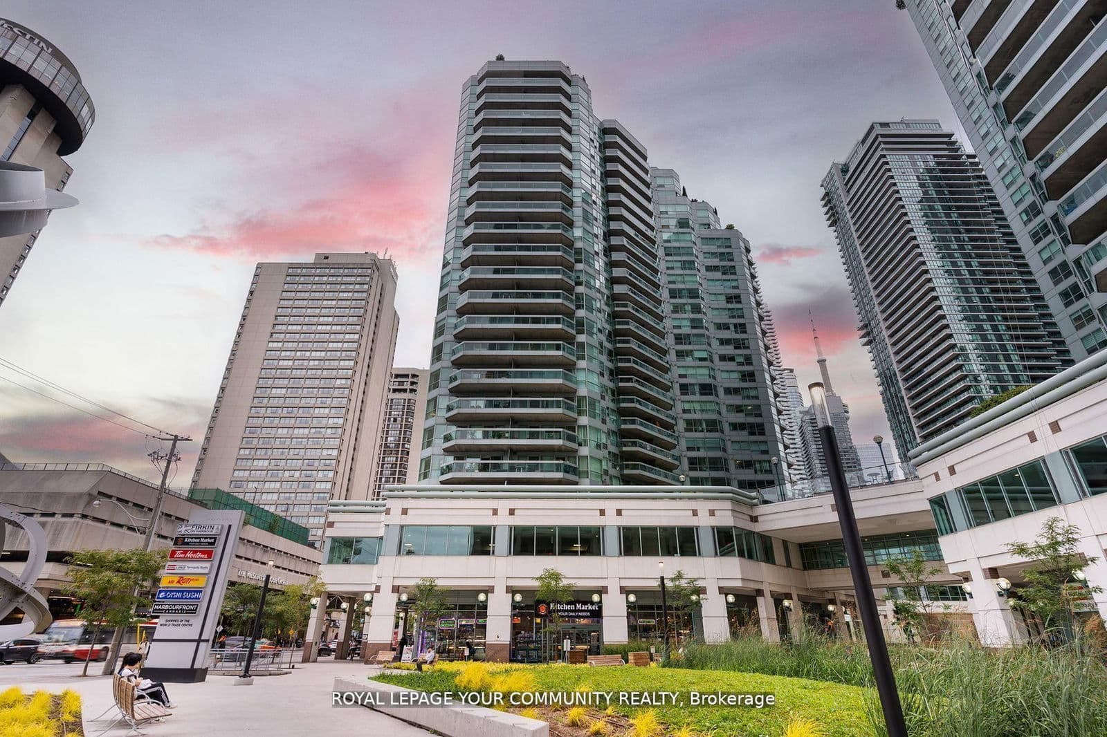 #2402 - 10 Queens Quay W
