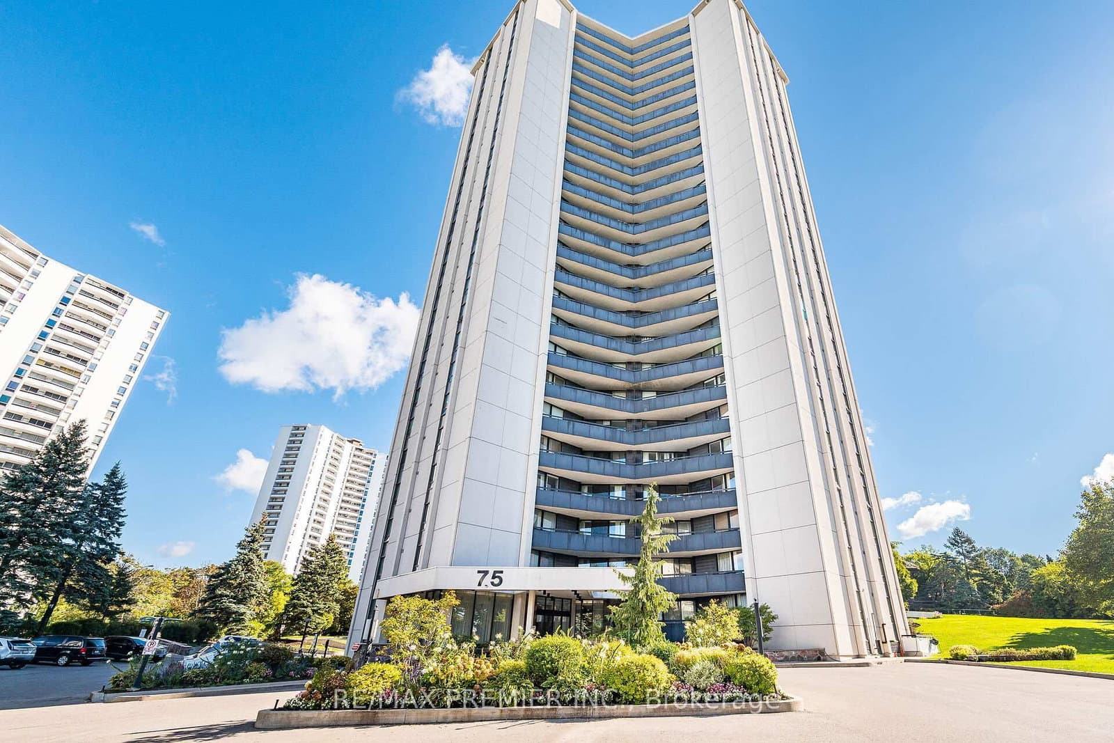 #2308 - 75 Graydon Hall Drive