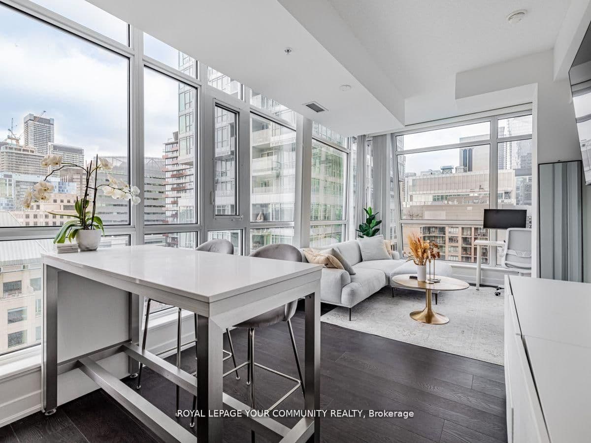 #1602 - 30 Nelson Street