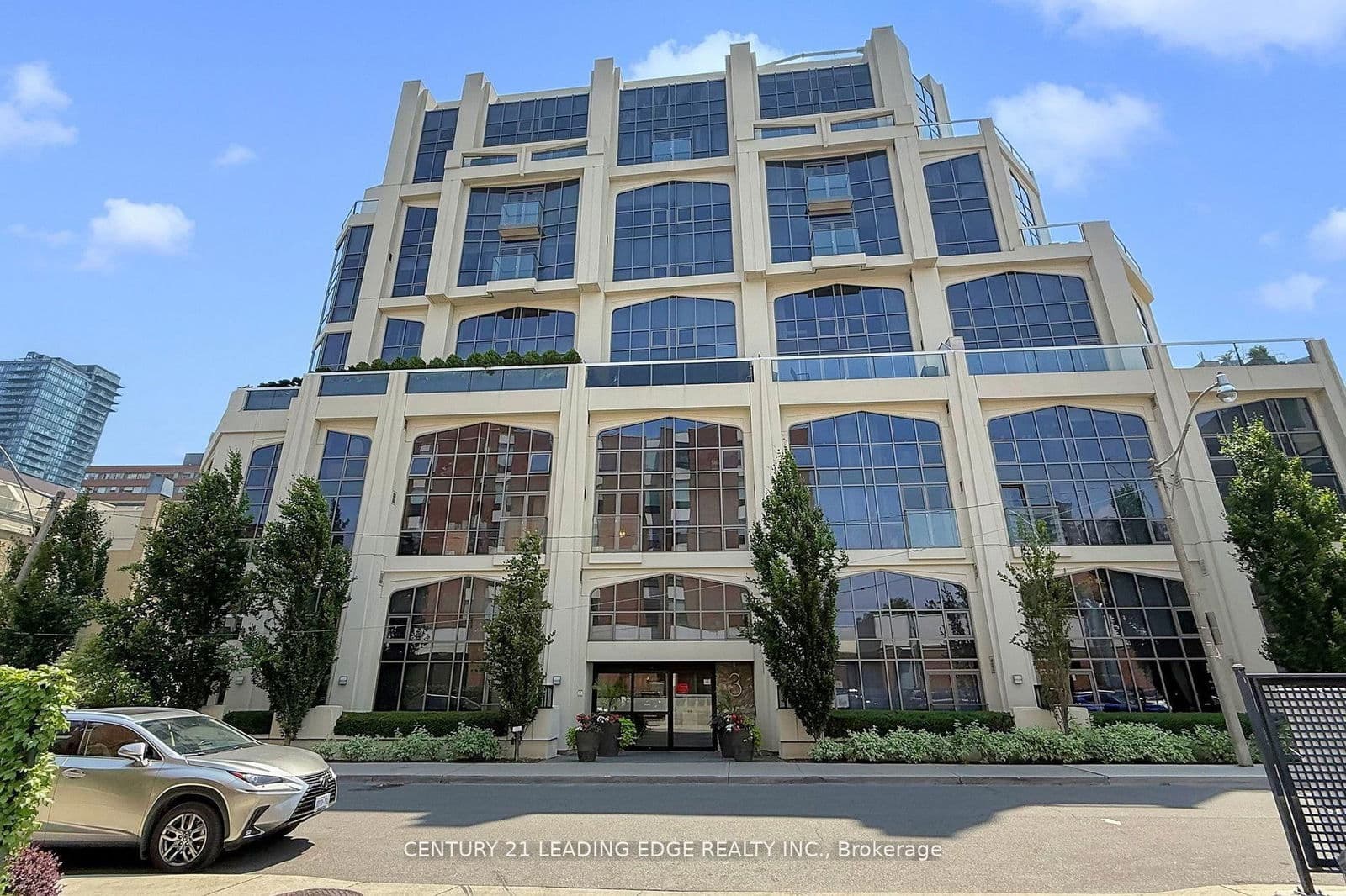 #502 - 3 Mcalpine Street