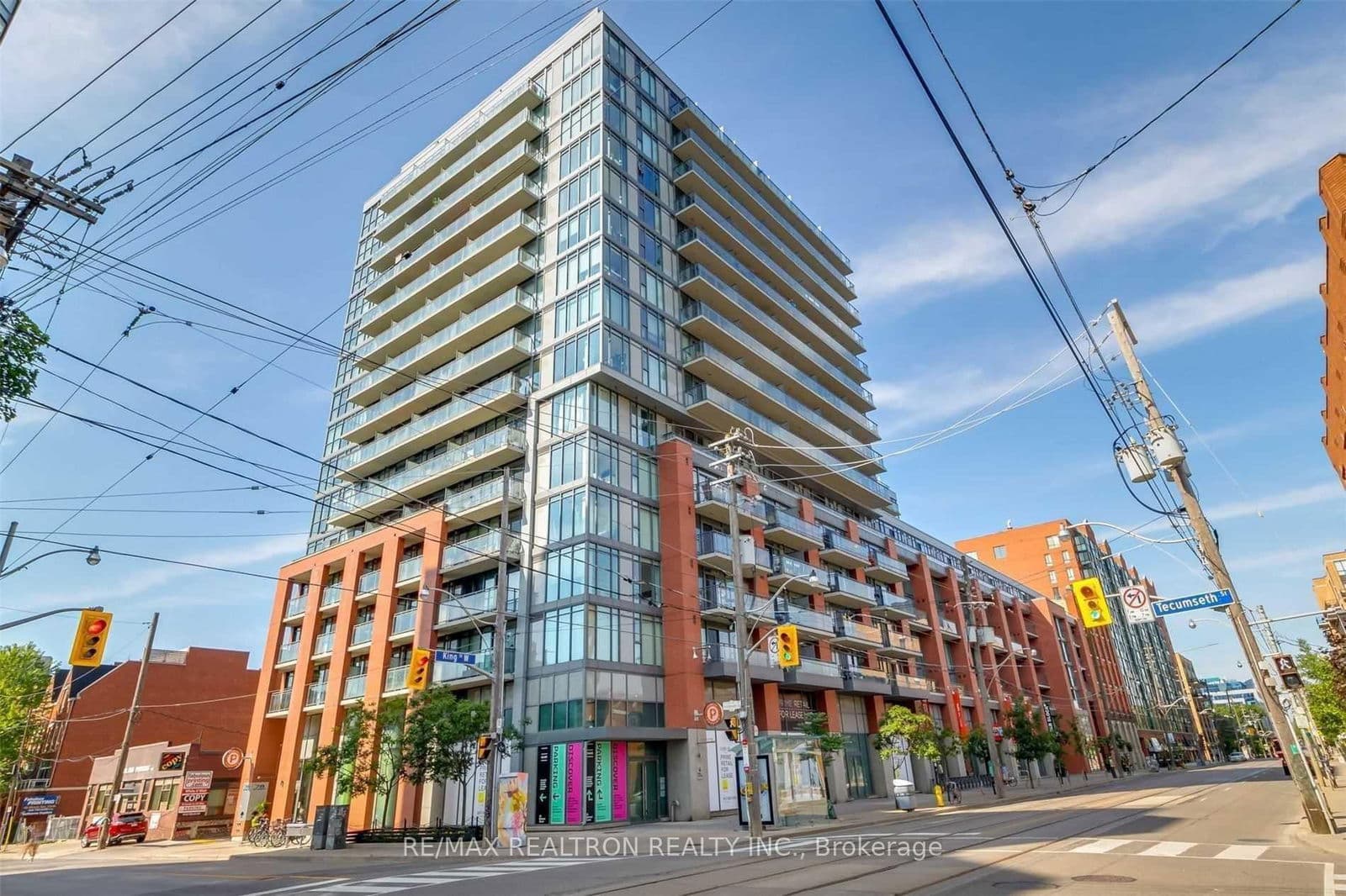 #206 - 775 King Street W