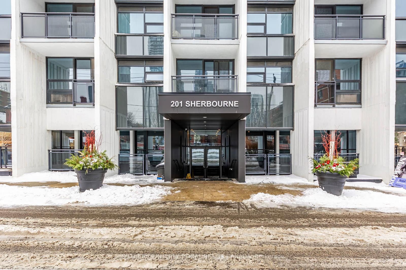 191 Sherbourne Street, Unit 821