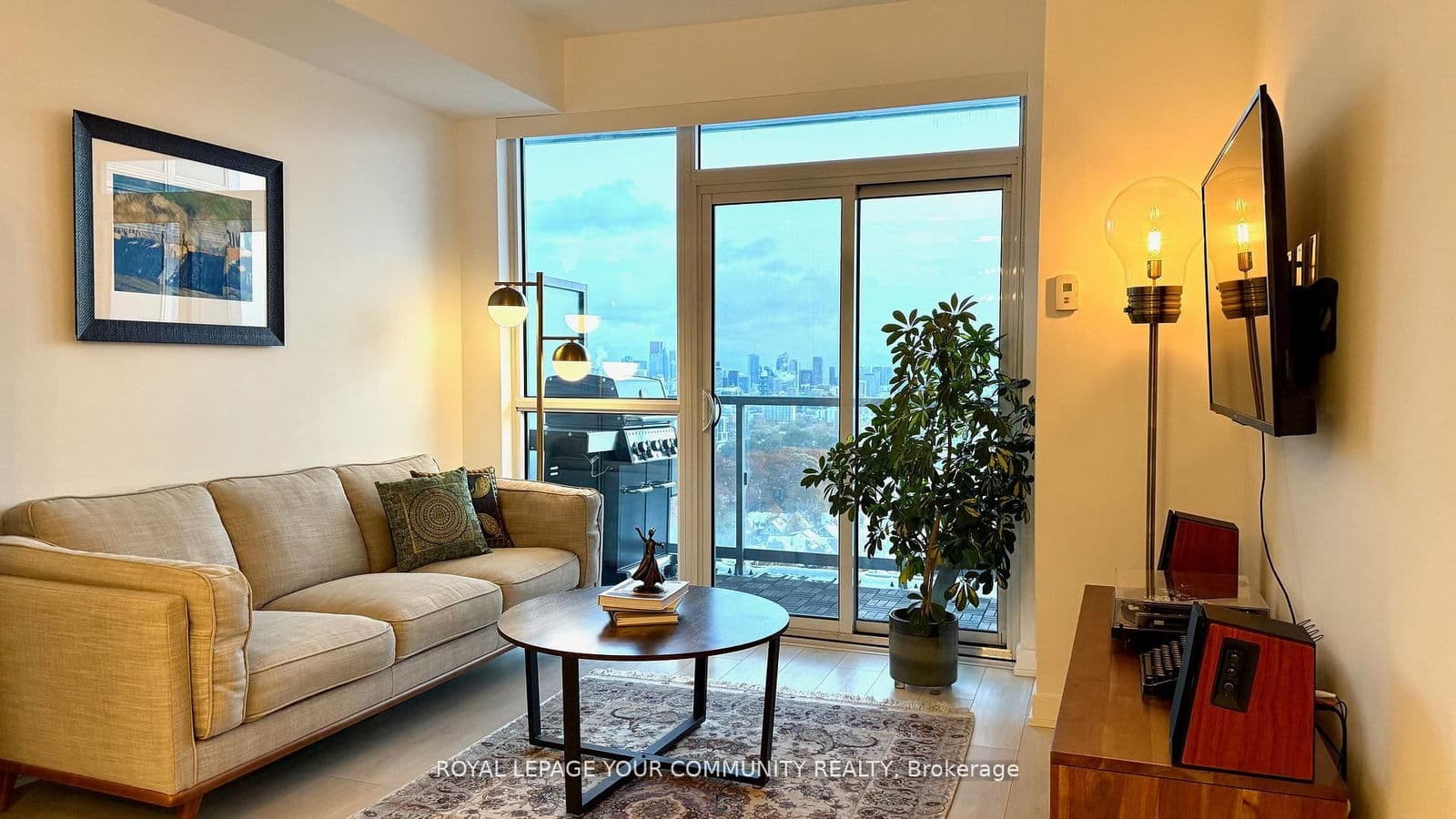 501 ST. Clair Avenue W, Unit 1806