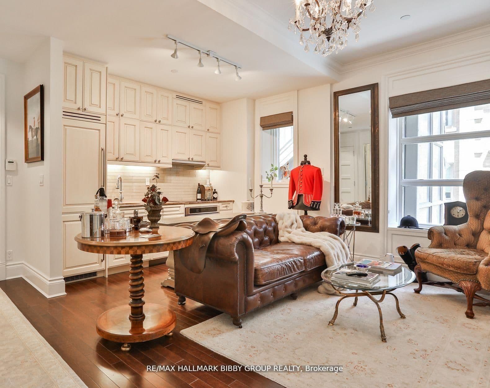 #520 - 22 Leader Lane