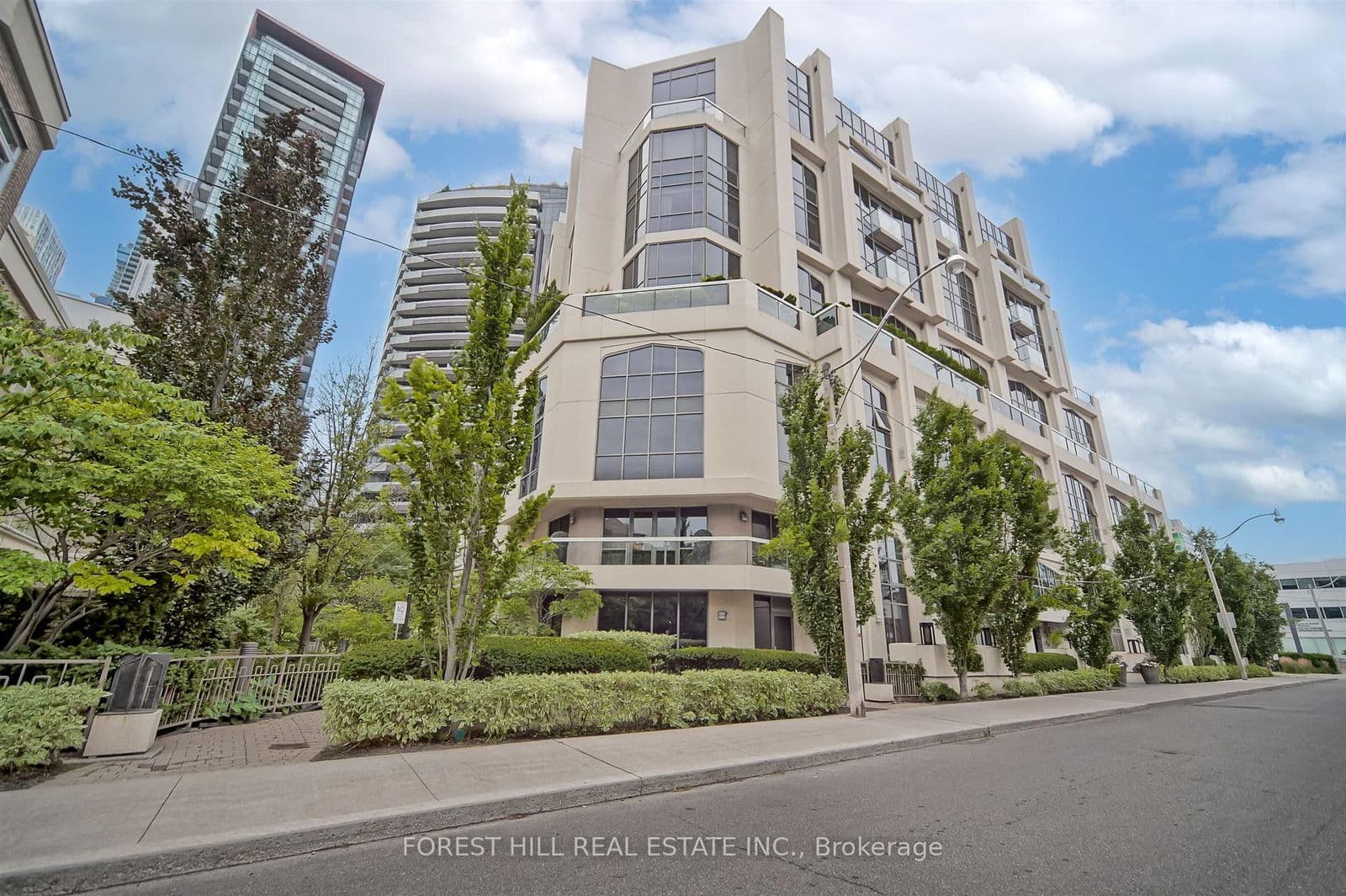 #501 - 3 McAlpine Street