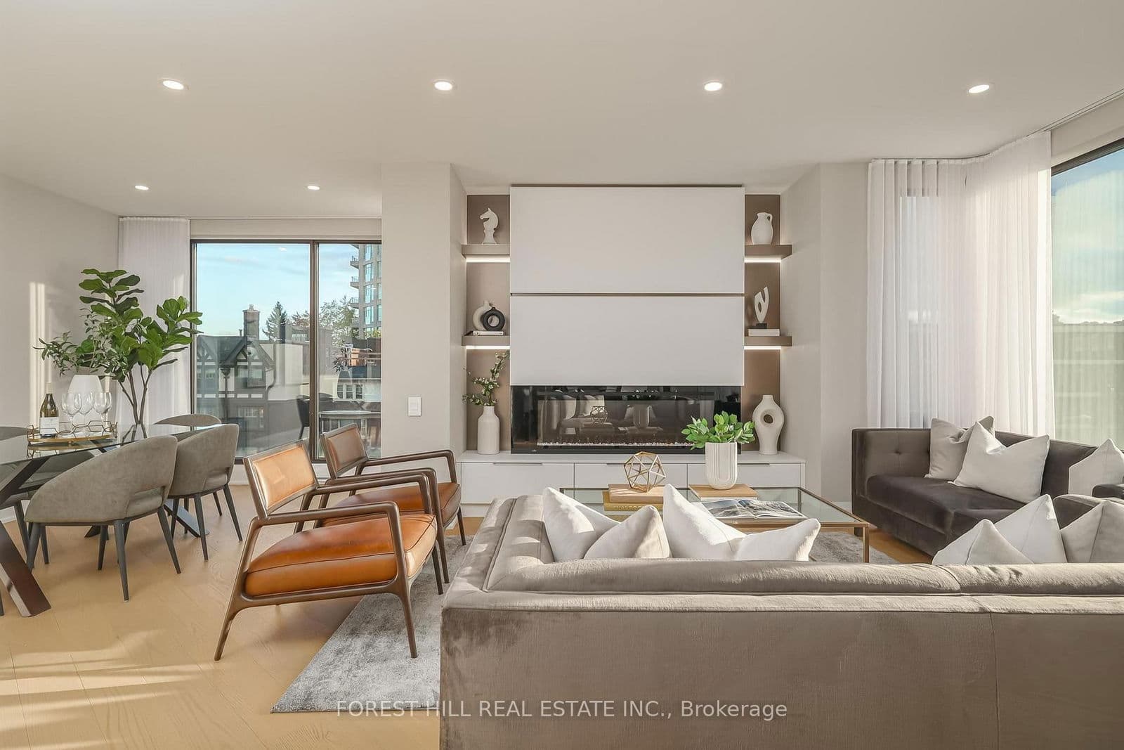 #301 - 342 Spadina Road