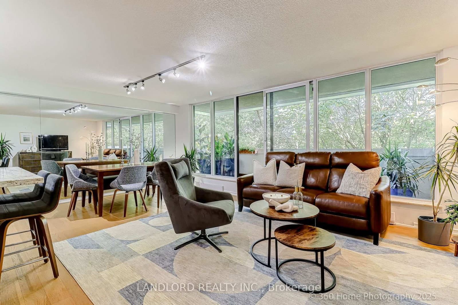 360 E Bloor Street E, Unit 207