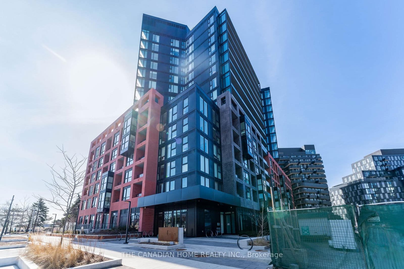 #1511 - 8 Tippett Road