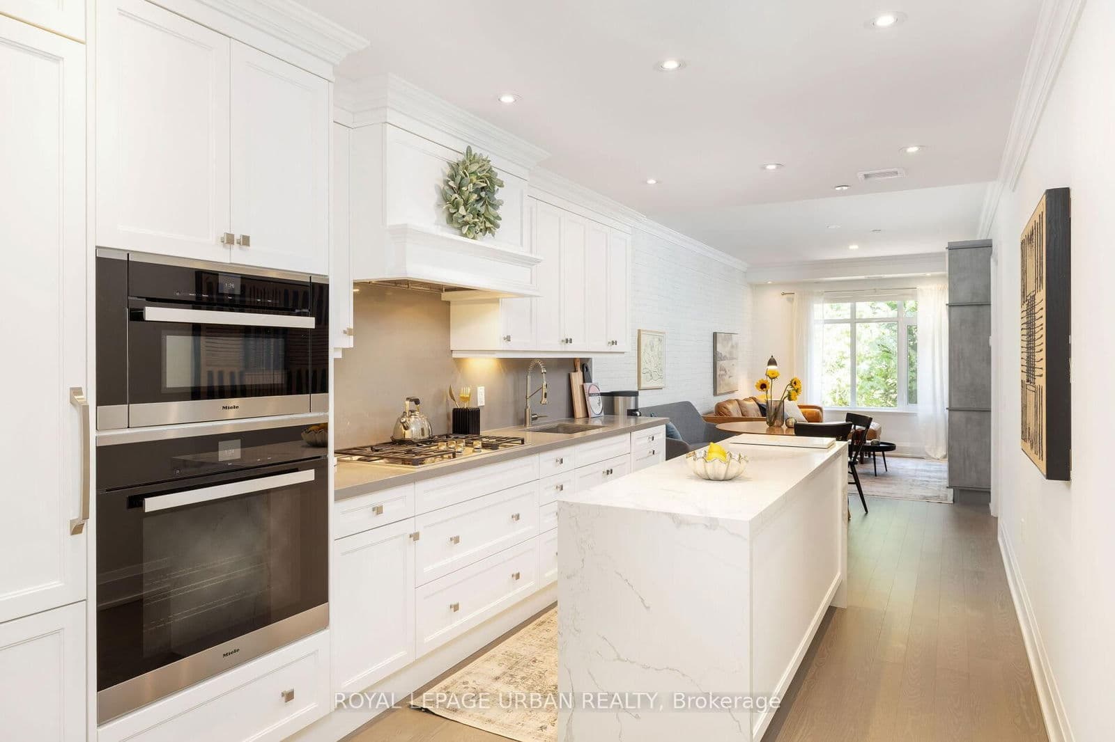 #223 - 1900 Bayview Avenue