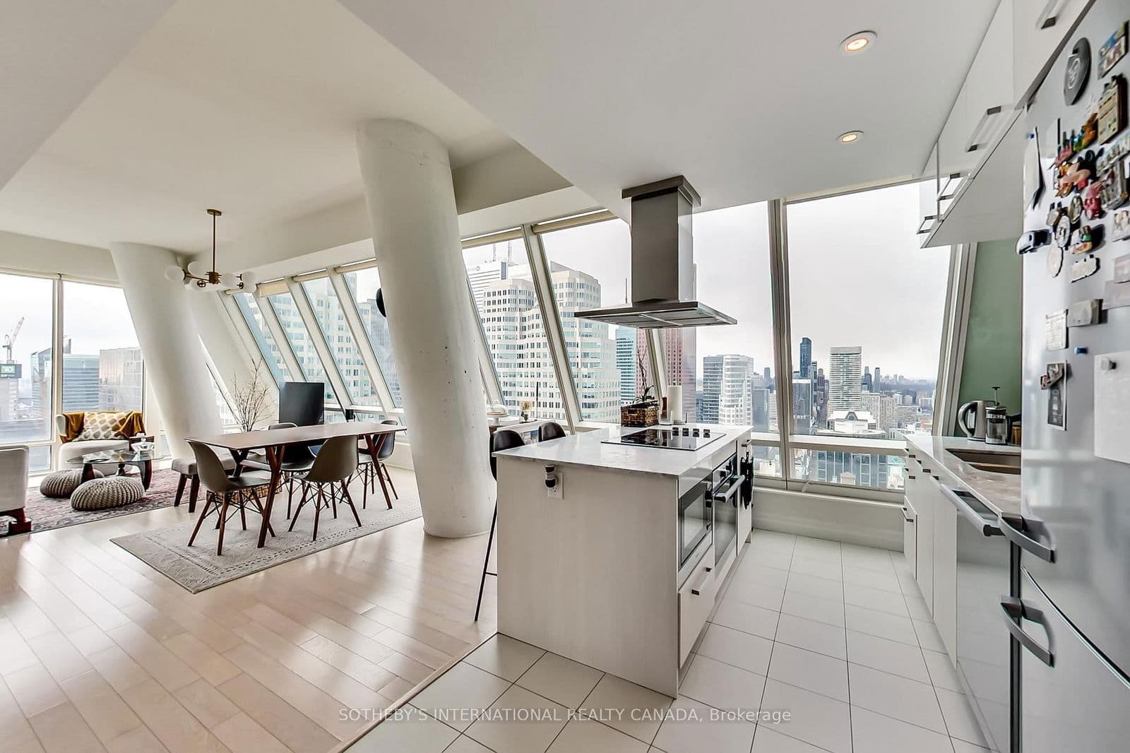 #5504 - 8 The Esplanade