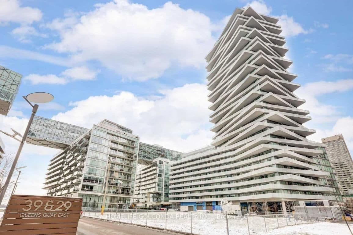 15 Queens Quay E, Unit 719