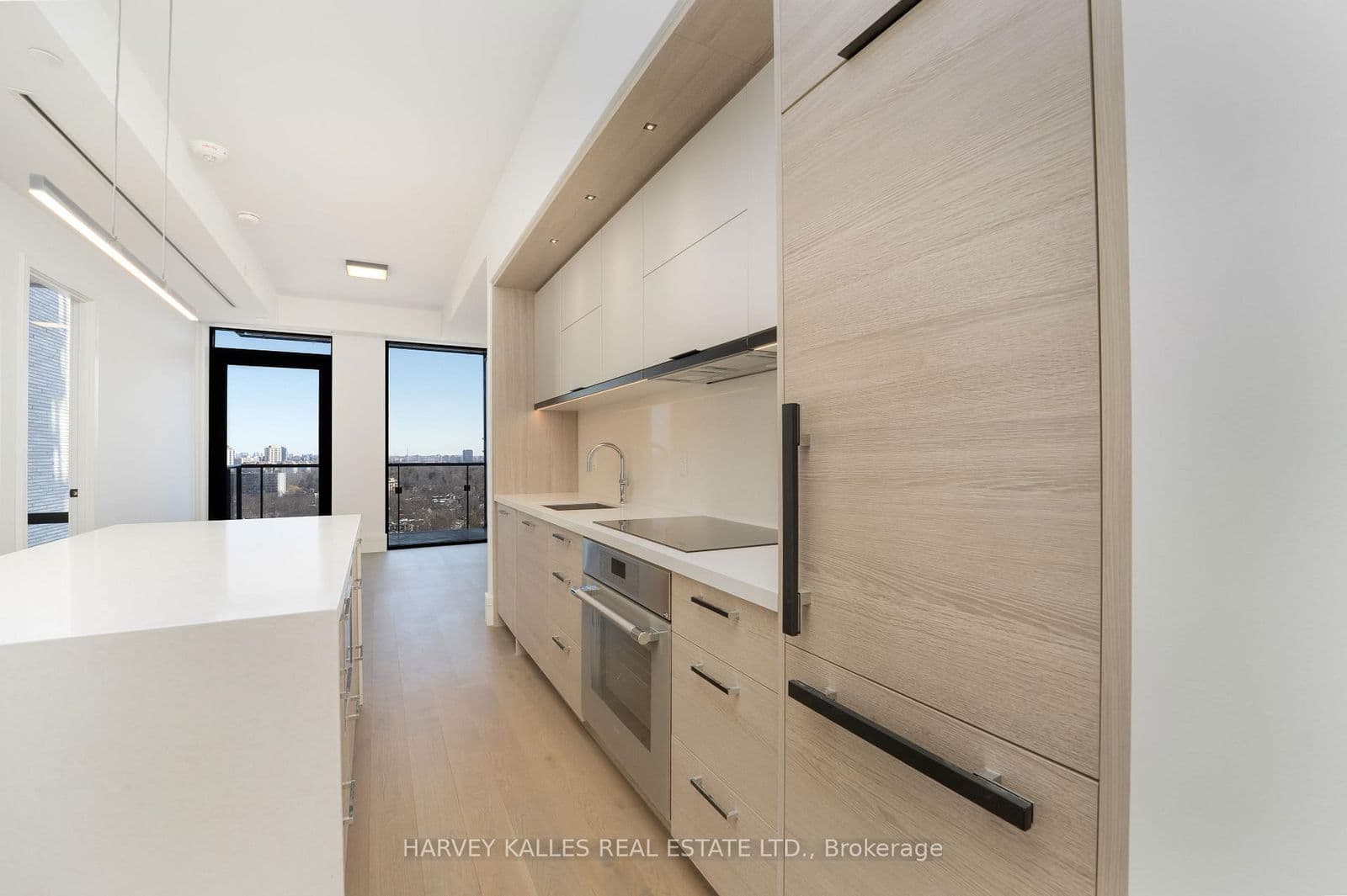 #1505 - 215 Lonsdale Road