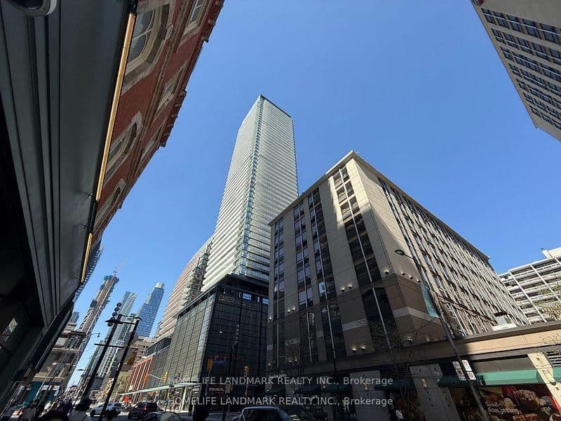 #2208 - 501 Yonge Street