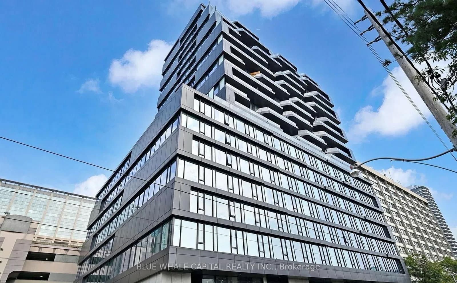 195 McCaul Street, Unit 1210