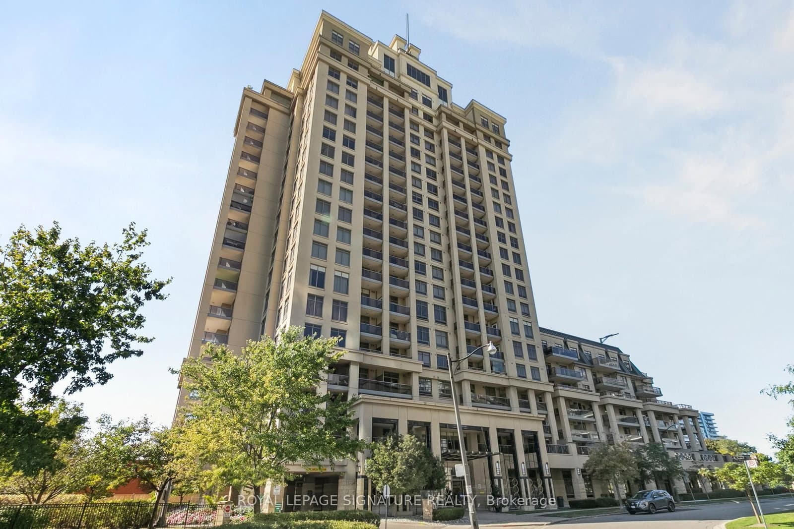 #1307 - 18 Kenaston Gardens