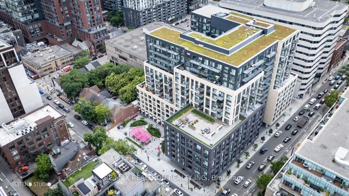 #1220 - 543 Richmond Street W