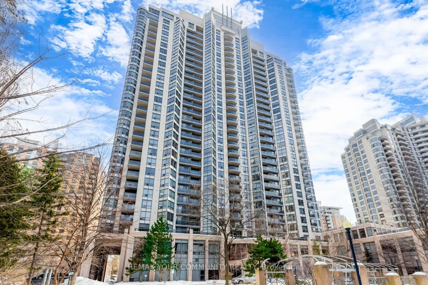 10 Northtown Way, Unit 305