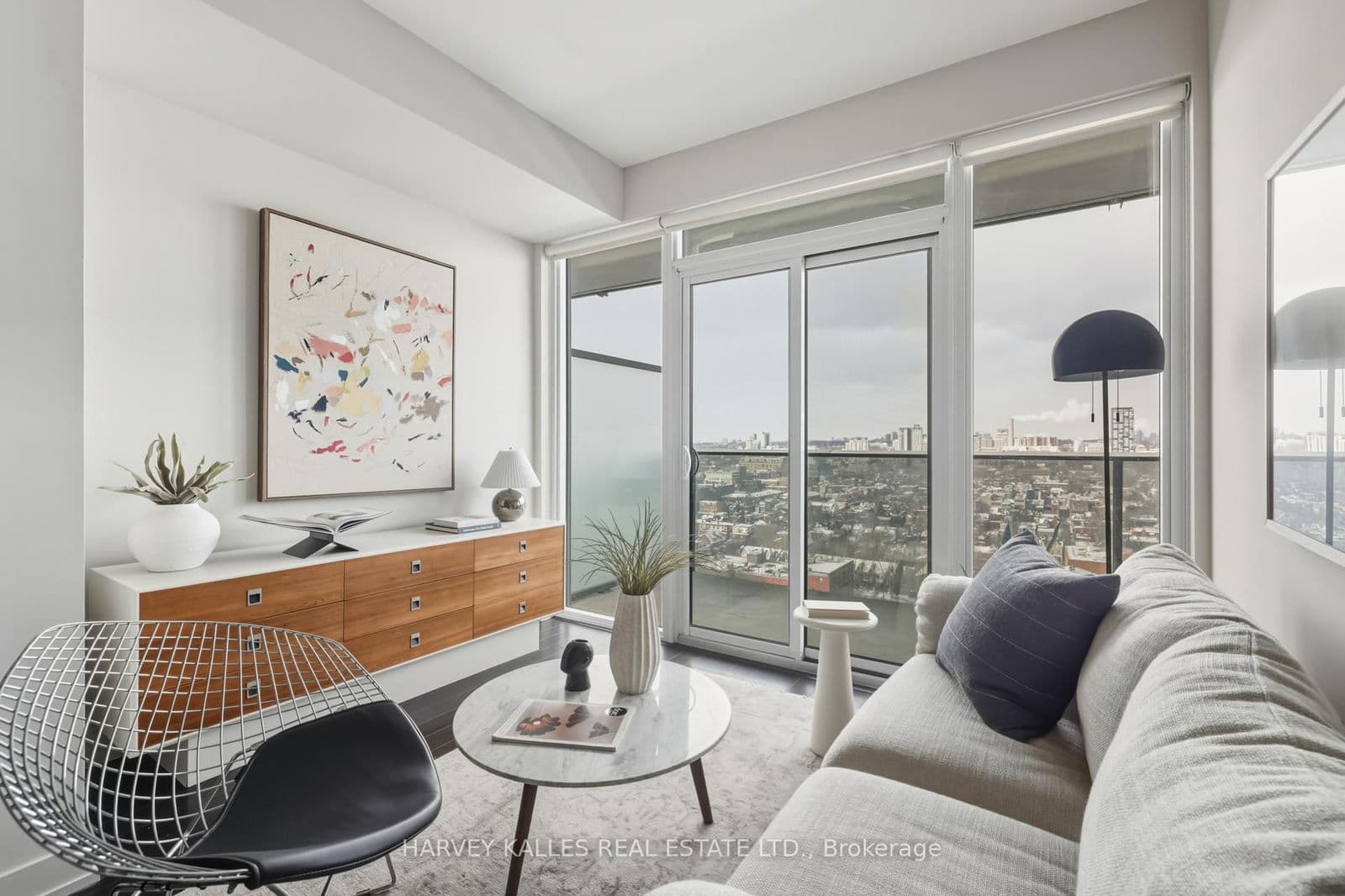 330 Richmond Street W, Unit 2209