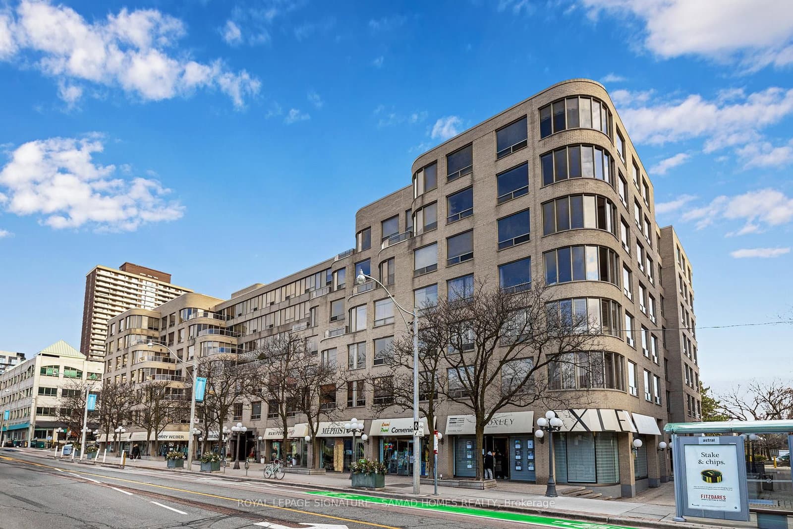 #210 - 1177 Yonge Street