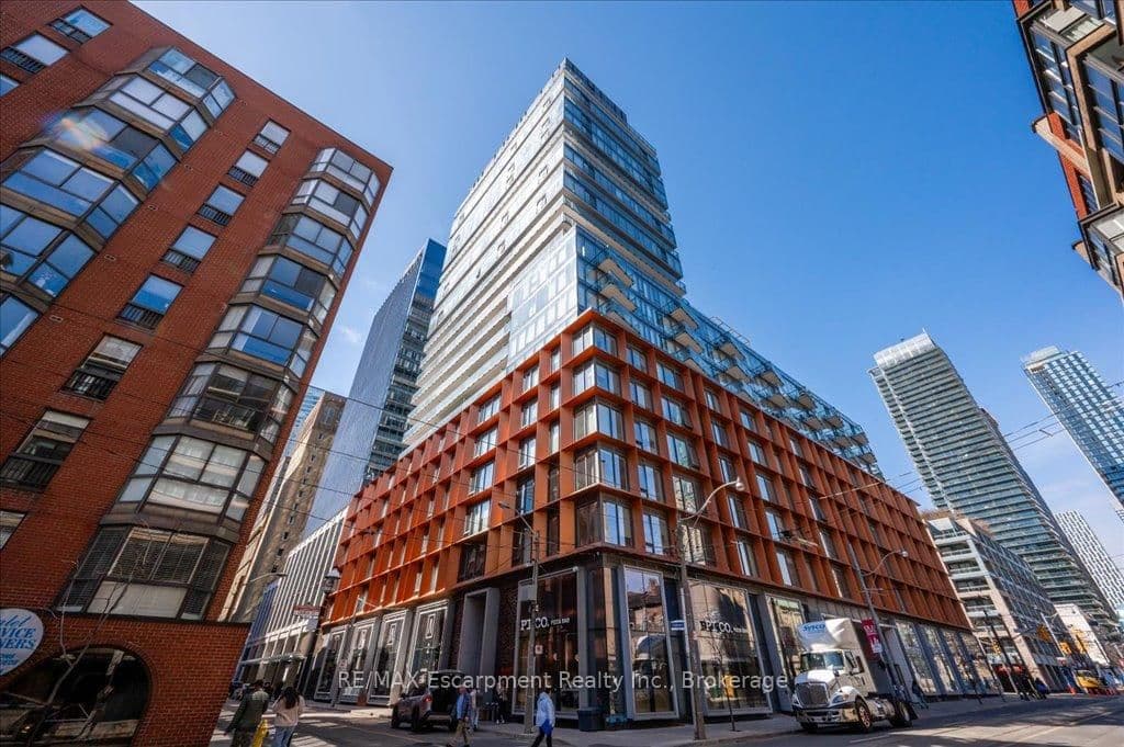 #802 - 60 Colborne Street